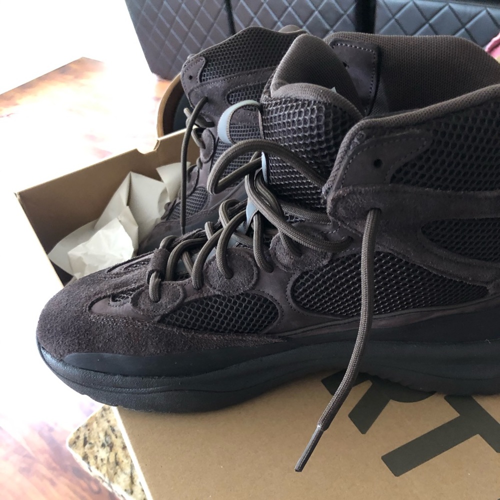 Yzy DSRT BT ADLT yeezy boots size 14?